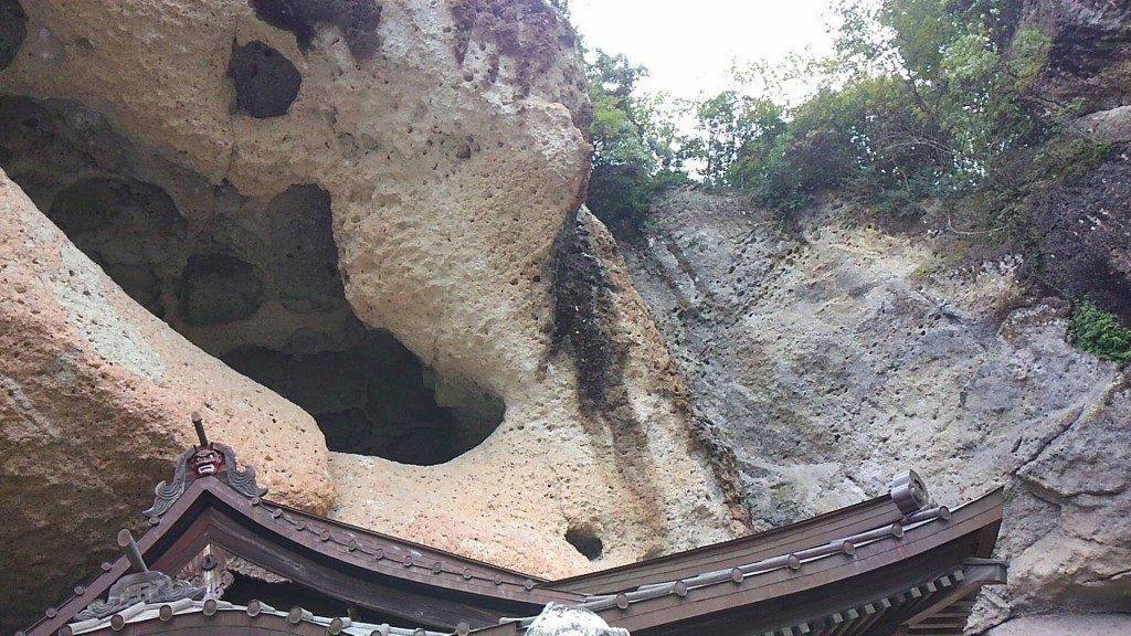 大谷石　岩壁のズーム写真