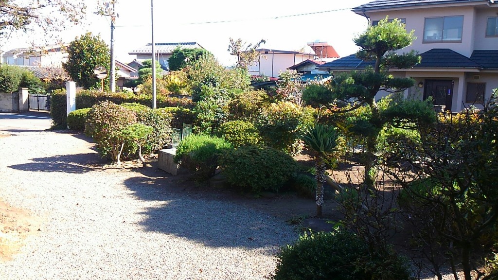 新島襄の旧宅の庭　写真
